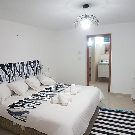 Hili Apartments Тверия Экстерьер фото